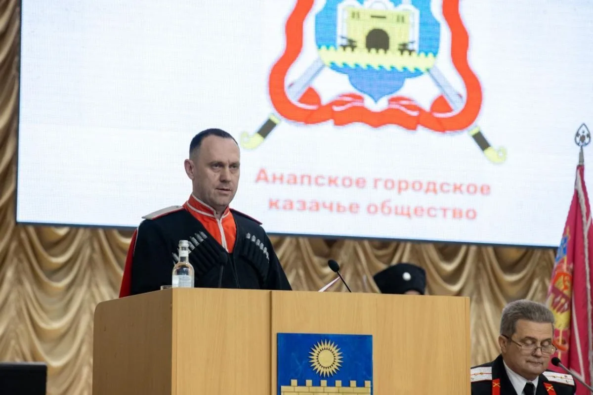 Александр Ловенгер